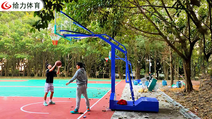 移動籃球架廠家