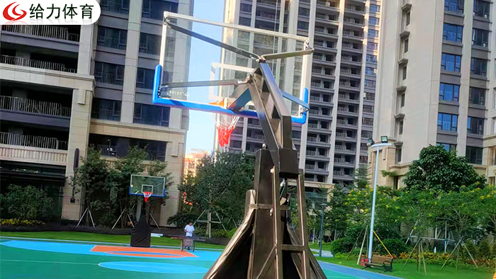 移動(dòng)籃球架廠家