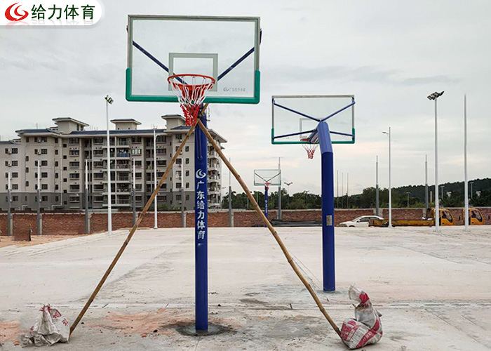 江西籃球架多少